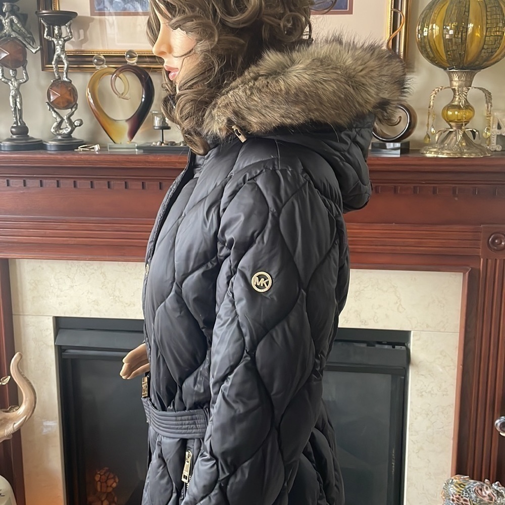 Brand New Michael Kors Black Down Alternative Zippered Faux Fur Hooded Belt Coat - Picture 9 of 16